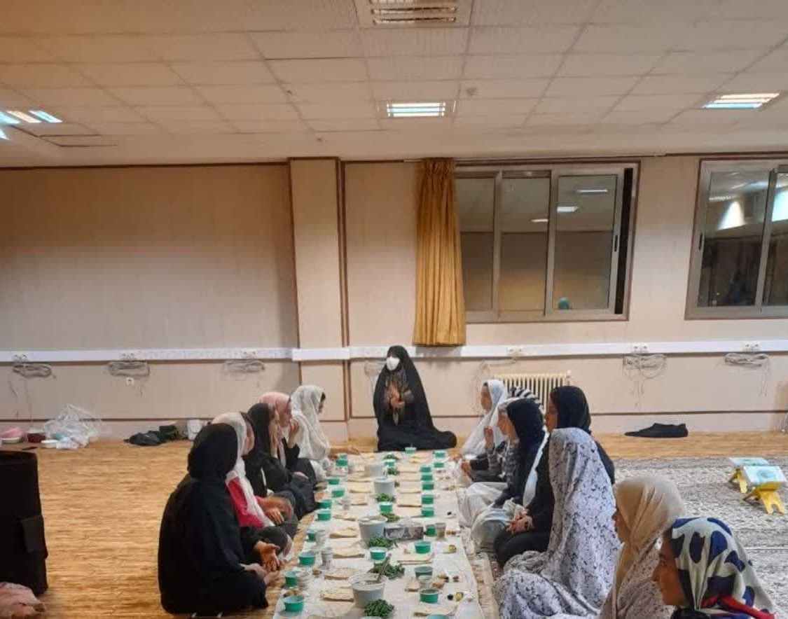 گزارش تصویری برگزاری محفل انس با قرآن کریم در خوابگاه‌های دانشجویی