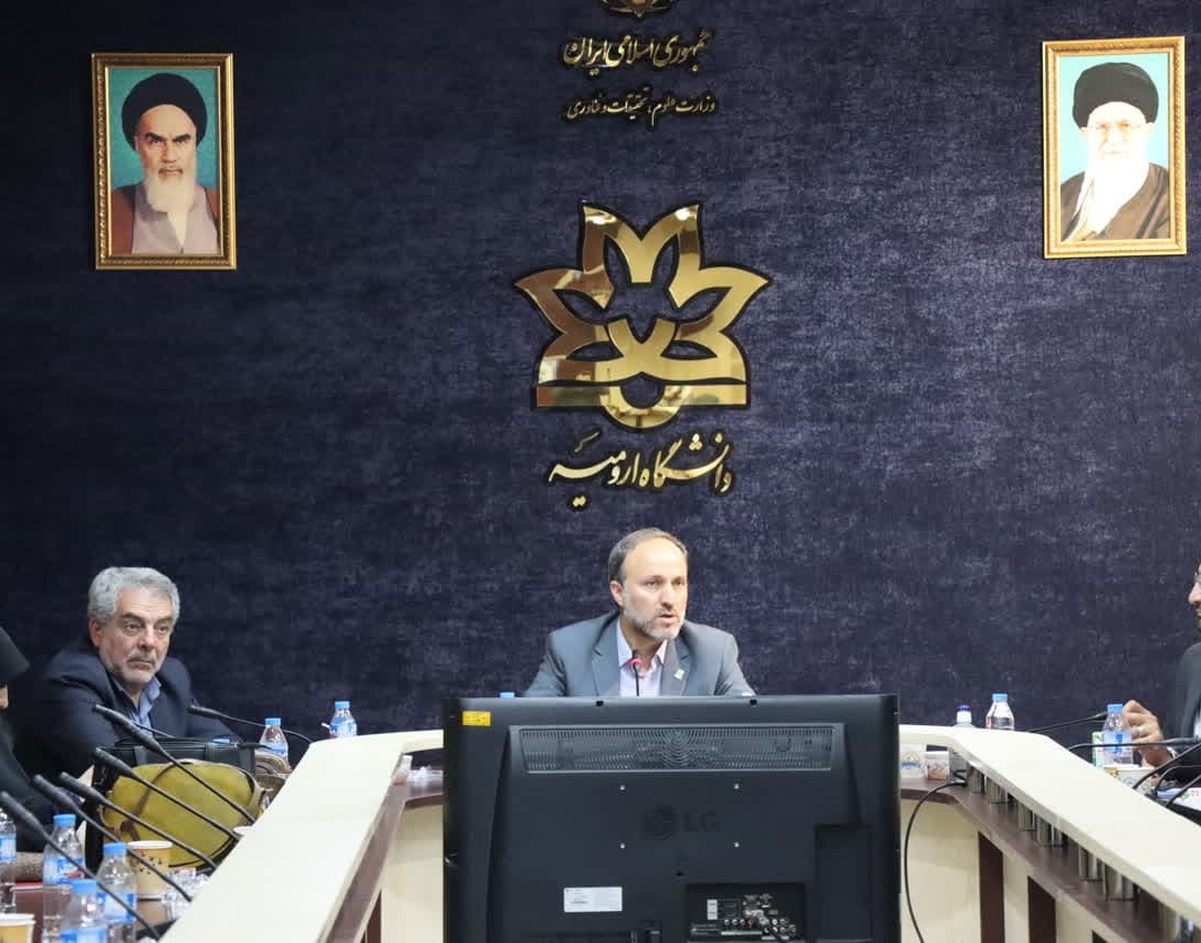 دیدار رئیس سازمان امور دانشجویان و معاون وزیر علوم با دانشجویان فعال فرهنگی دانشگاه‌های ارومیه