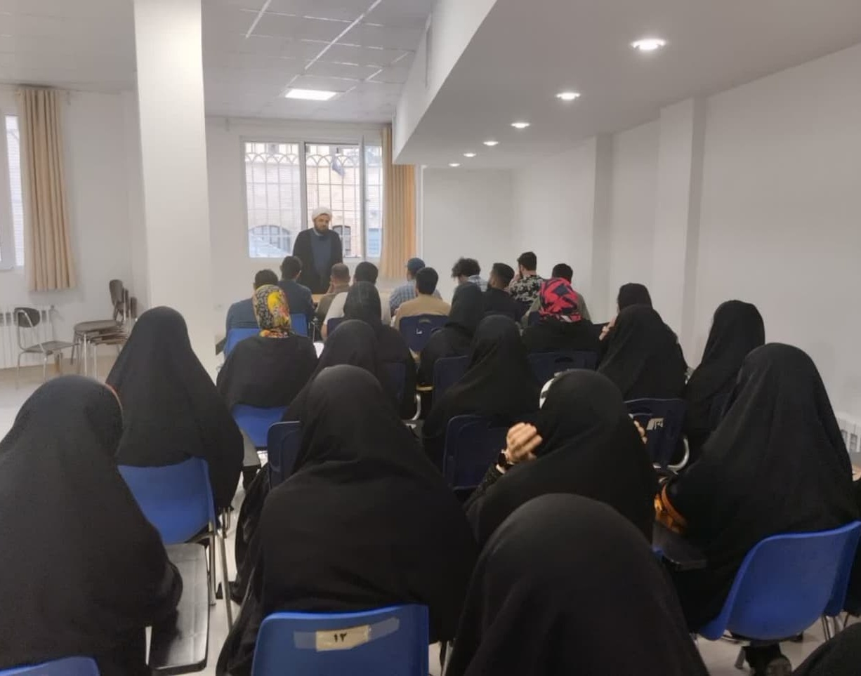 گزارش تصویری برگزاری اولین نشست مهدویت در مجموعه فرهنگی دانشگاه قم