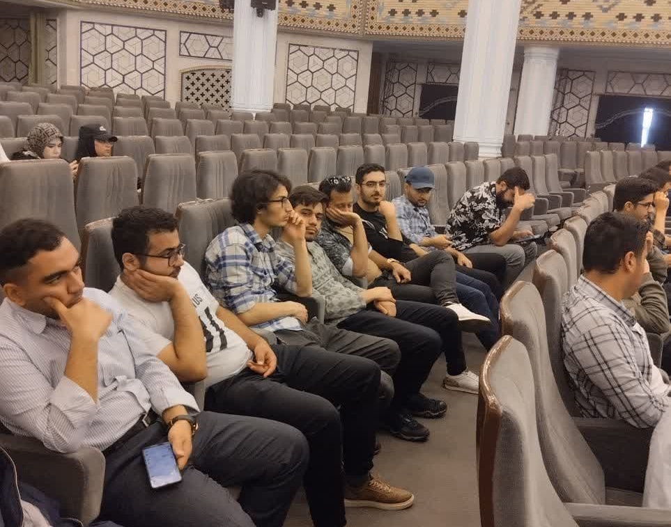 گزارش تصویری حضور دانشجویان دانشگاه ارومیه در موسسه آموزشی و پژوهشی امام خمینی(ره)