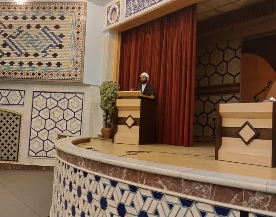 گزارش تصویری حضور دانشجویان دانشگاه ارومیه در موسسه آموزشی و پژوهشی امام خمینی(ره)