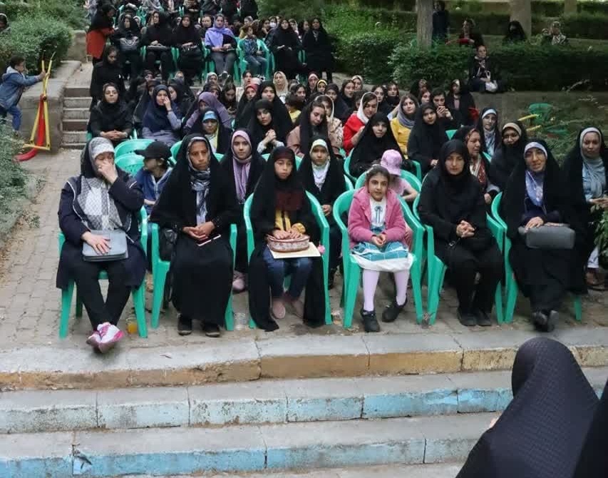 گزارش تصویری برگزاری جشن روز دختر در باغ نرگس