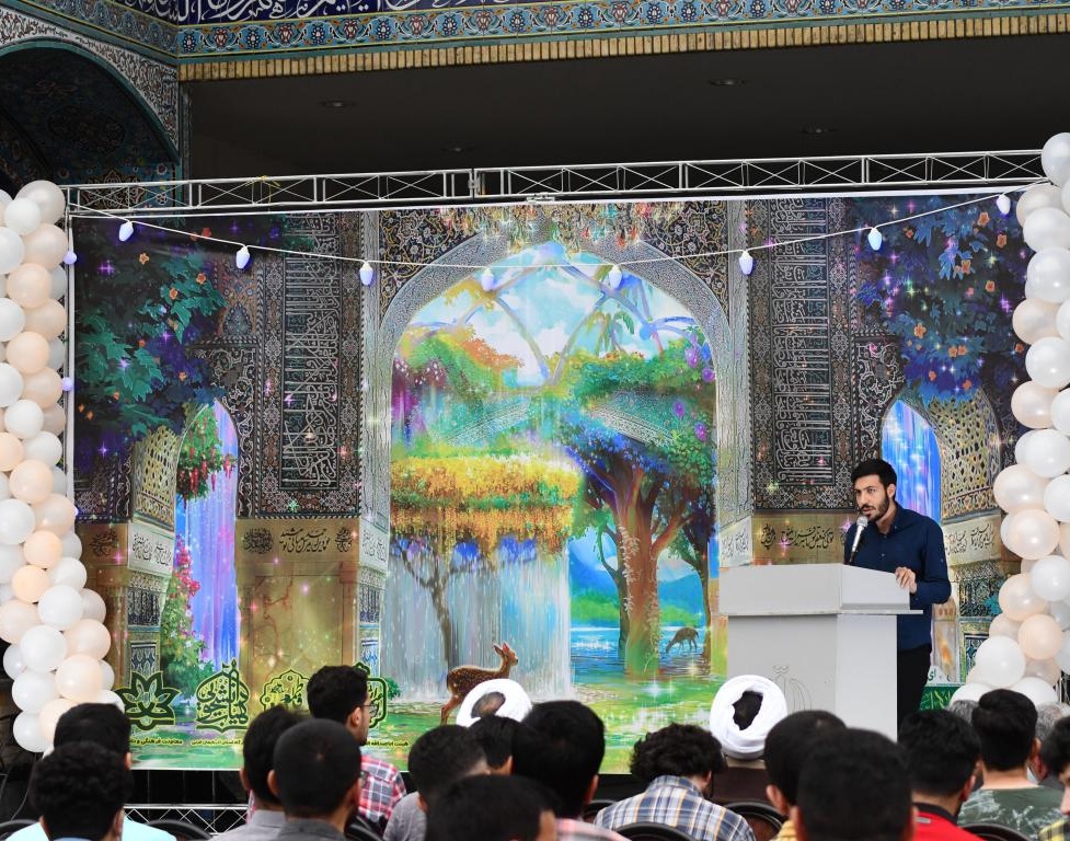 برگزاری جشن میلاد امام رضا (ع) و دهه کرامت با حضور خادمین بارگاه ملکوتی امام رضا (ع) 