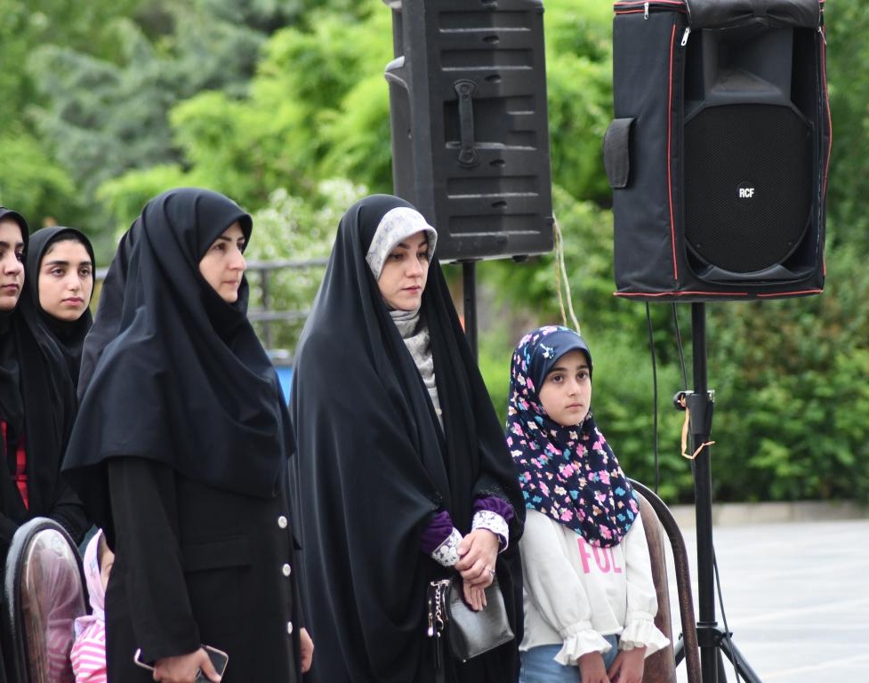 برگزاری جشن میلاد امام رضا (ع) و دهه کرامت با حضور خادمین بارگاه ملکوتی امام رضا (ع) 