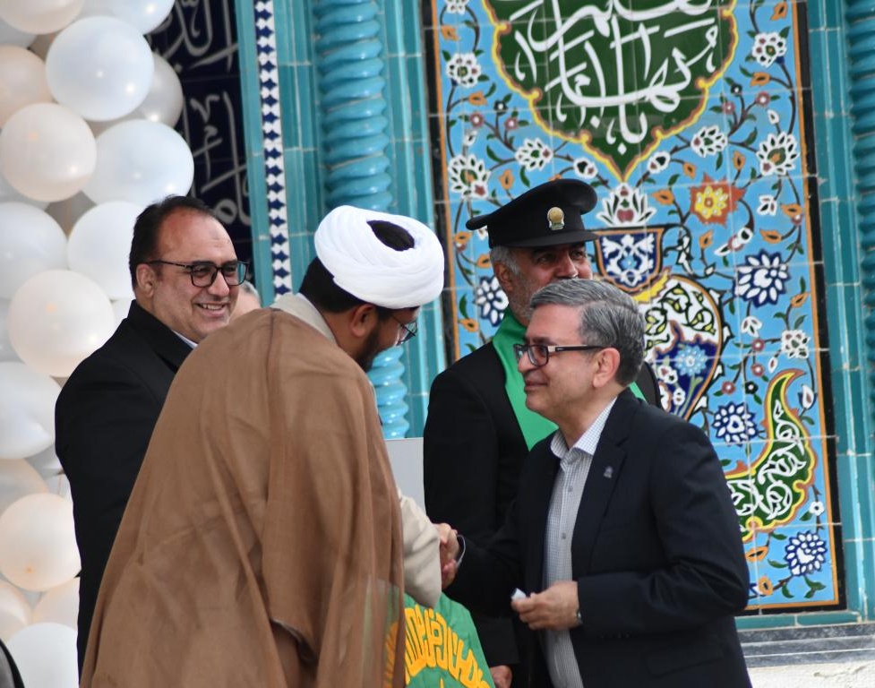 برگزاری جشن میلاد امام رضا (ع) و دهه کرامت با حضور خادمین بارگاه ملکوتی امام رضا (ع) 