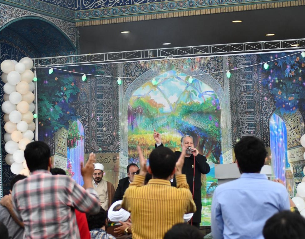 برگزاری جشن میلاد امام رضا (ع) و دهه کرامت با حضور خادمین بارگاه ملکوتی امام رضا (ع) 