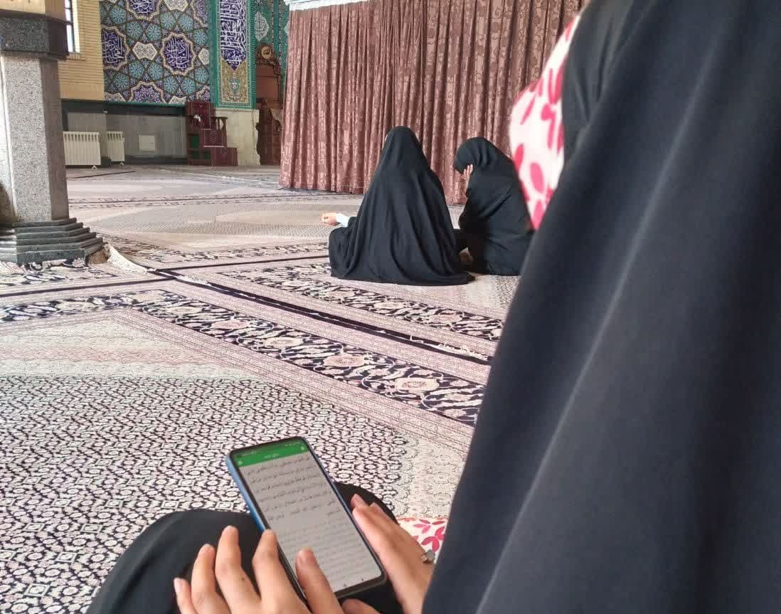 شرکت دانشجویان دانشگاه ارومیه در مراسم دعای ندبه در ایام امتحانات