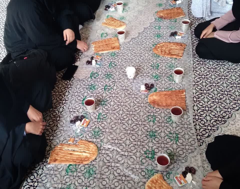 شرکت دانشجویان دانشگاه ارومیه در مراسم دعای ندبه در ایام امتحانات