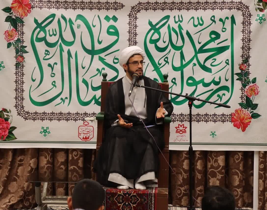 مراسم میلاد پیامبر رحمت (ص) و امام جعفر صادق (ع) در مسجد پردیس نازلو دانشگاه ارومیه برگزار شد