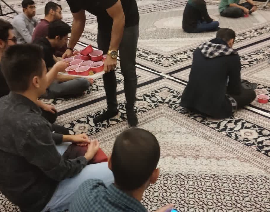 گزارش تصویری محفل روضه هفتگی هیئت ابا عبدالله الحسین علیه السلام