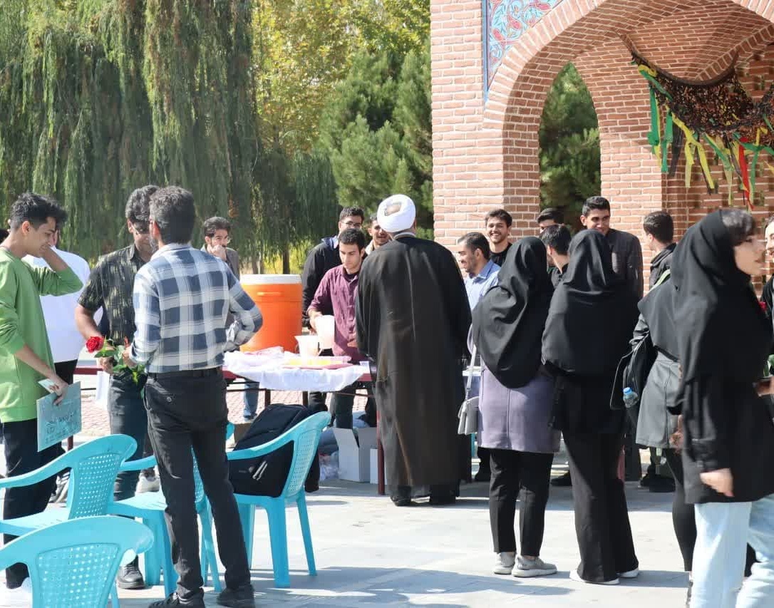 گزارش تصویری ستاد استقبال معاونت فرهنگی و دانشجویی دانشگاه ارومیه از دانشجویان جدیدالورود سال ۱۴۰۲ 