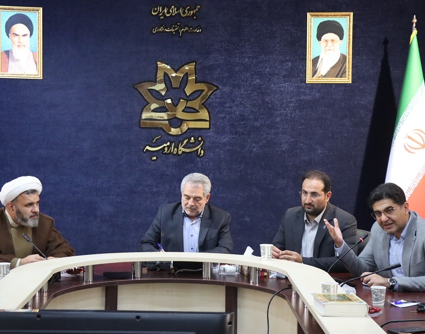 مشروح کامل جلسۀ فعالان دانشجویی و دبیران کانون‌های فرهنگی با هیئت محترم مدیران دانشگاه ارومیه