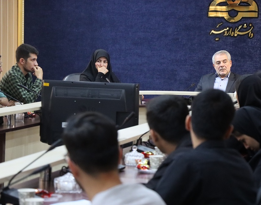 مشروح کامل جلسۀ فعالان دانشجویی و دبیران کانون‌های فرهنگی با هیئت محترم مدیران دانشگاه ارومیه
