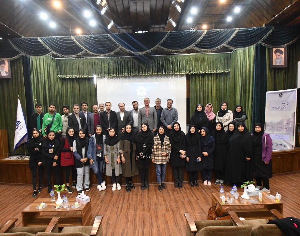 مراسم معارفه دانشجویان جدیدالورود مهر ۱۴۰۲ دانشکده معماری، شهرسازی و هنر دانشگاه ارومیه برگزار شد