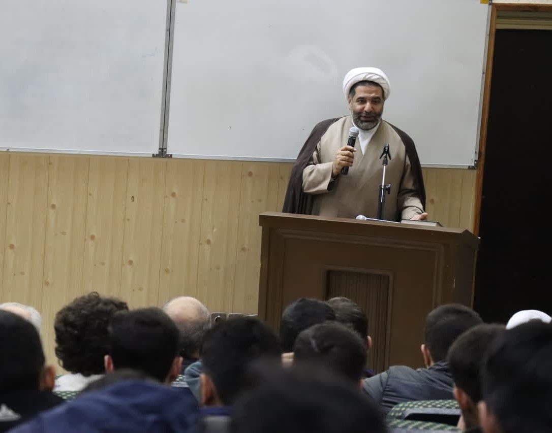 جشن ولادت با سعادت حضرت زینب سلام‌الله‌علیها با سخنرانی حجت‌الاسلام دکتر رفیعی در دانشگاه ارومیه