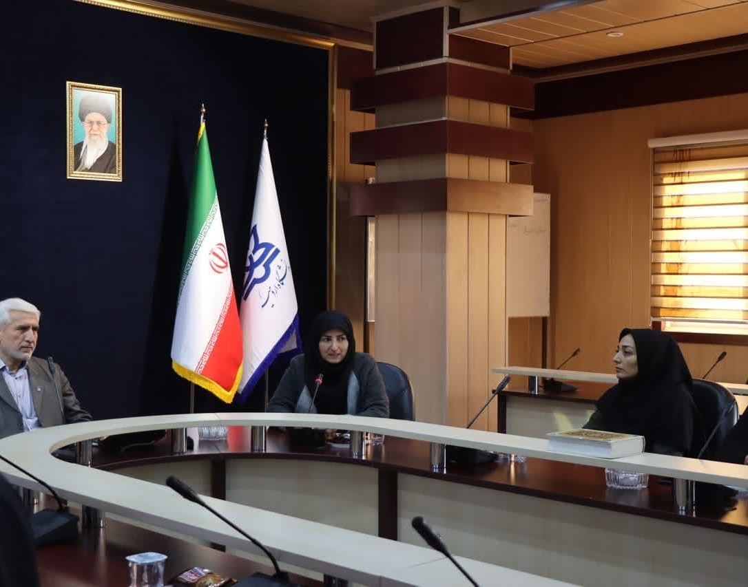 نشست بررسی مسائل بانوان دانشگاهی در حوزه اداری
