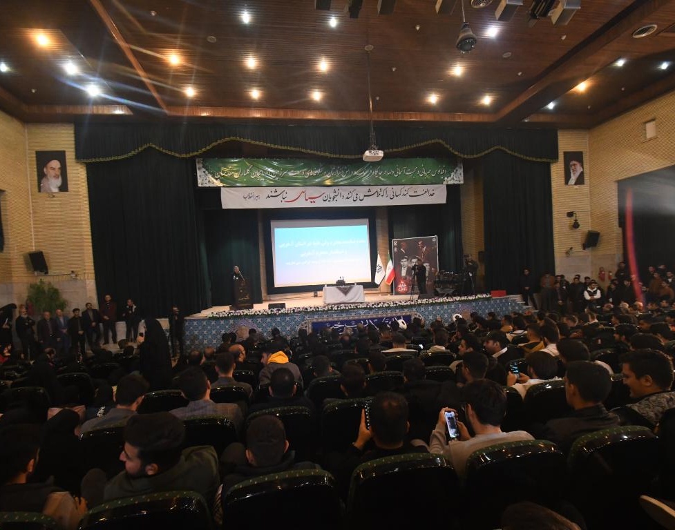 گزارش کامل برگزاری مراسم گرامیداشت روز دانشجو در دانشگاه ارومیه
