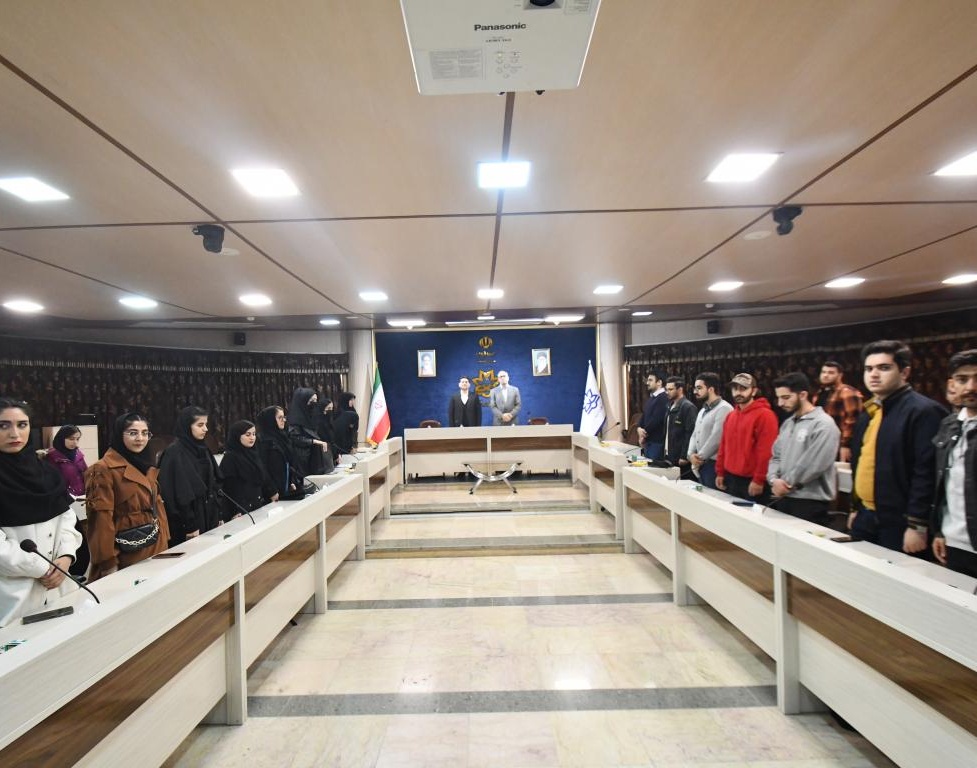 نشست صمیمی مدیرکل سیاست‌گذاری، برنامه‌ریزی و توسعه فناوری وزارت علوم با دبیران انجمن‌های علمی دانشجویی دانشگاه ارومیه