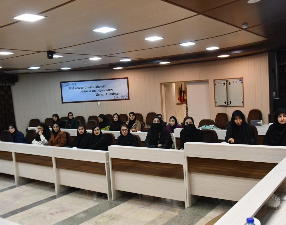 نشست صمیمی مدیرکل سیاست‌گذاری، برنامه‌ریزی و توسعه فناوری وزارت علوم با دبیران انجمن‌های علمی دانشجویی دانشگاه ارومیه