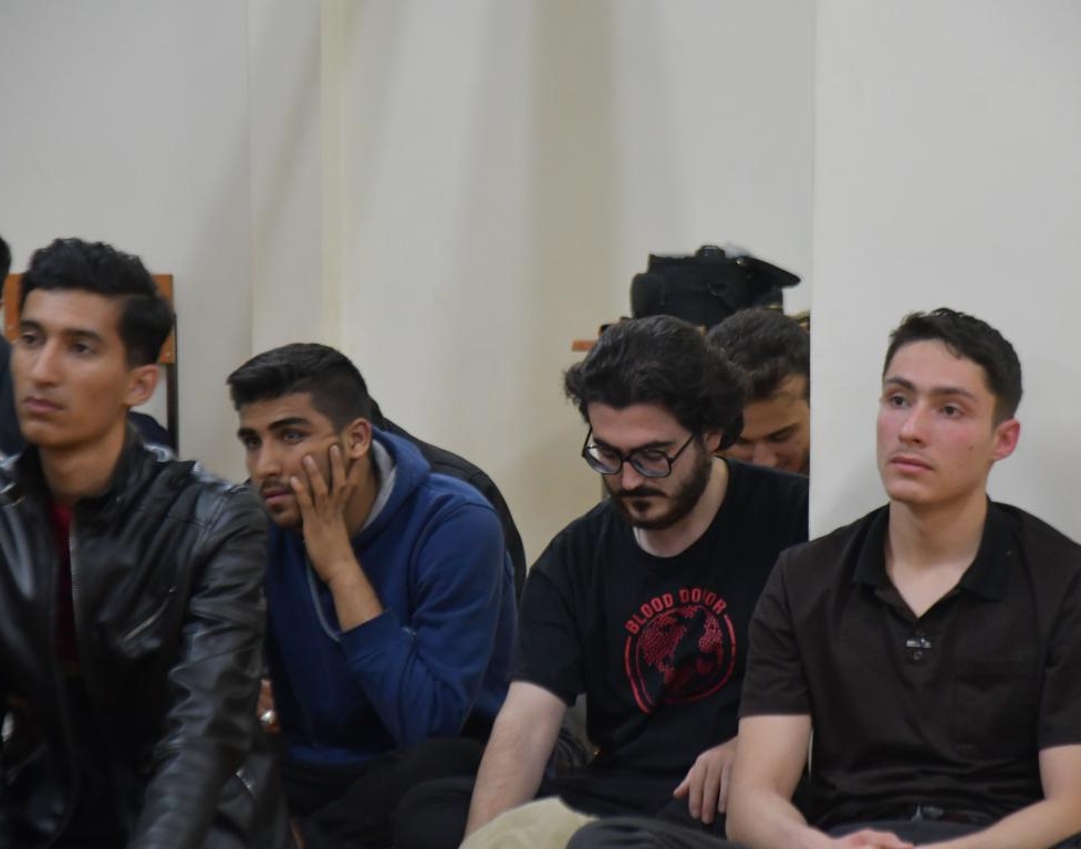 نشست صمیمی مدیران دانشگاه ارومیه با دانشجویان در خوابگاه پسران تا پاسی از نیمه شب