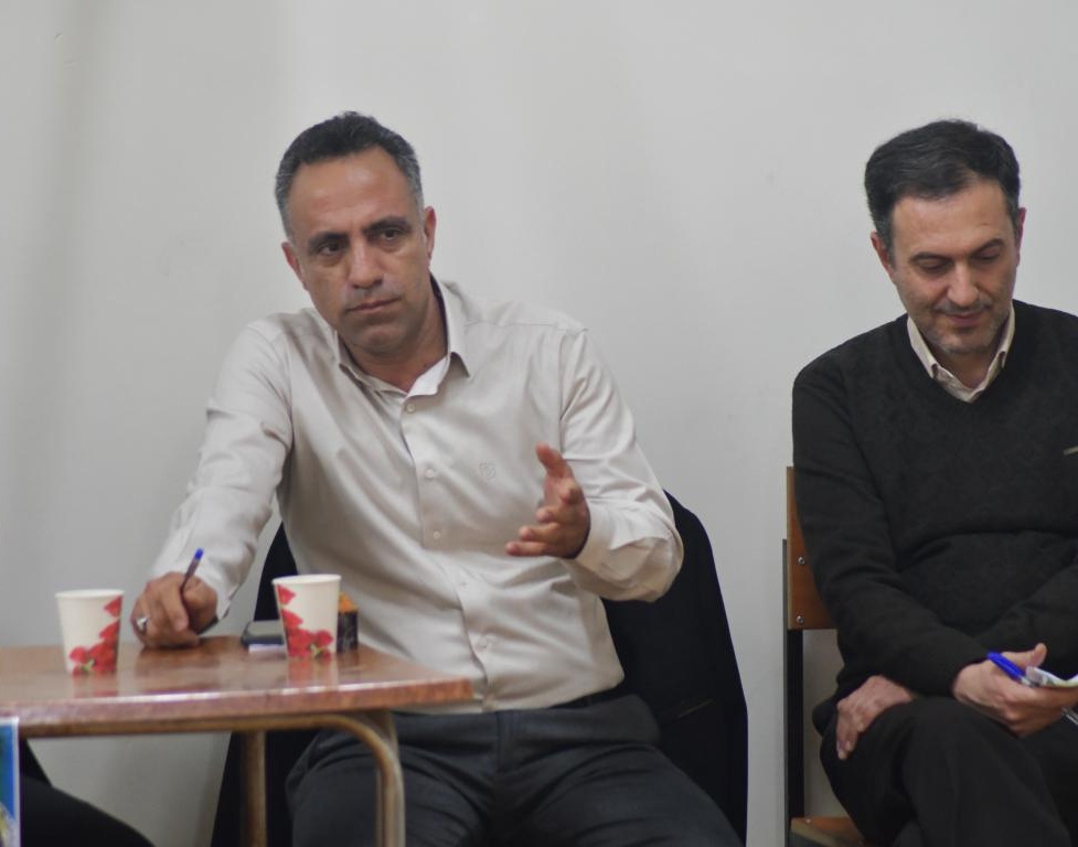 نشست صمیمی مدیران دانشگاه ارومیه با دانشجویان در خوابگاه پسران تا پاسی از نیمه شب