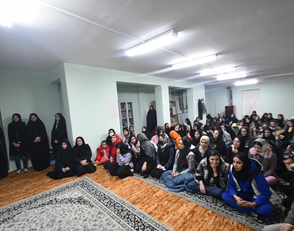 نشست و دیدار مدیران دانشگاه ارومیه با دانشجویان دختر به مناسبت روز دانشجو 