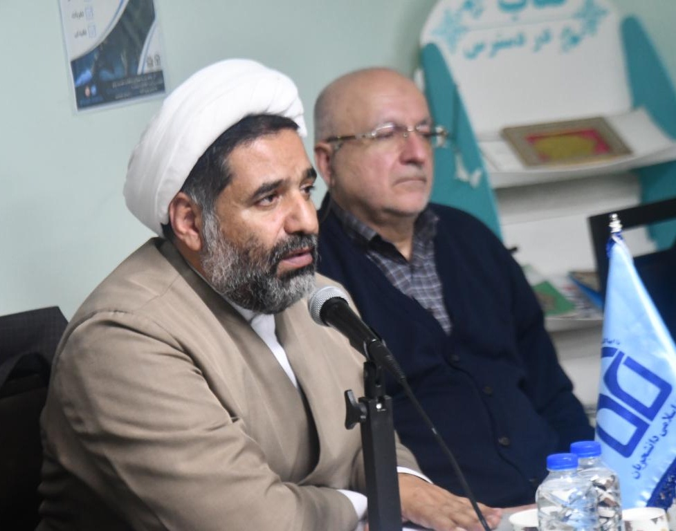 نشست و دیدار مدیران دانشگاه ارومیه با دانشجویان دختر به مناسبت روز دانشجو 