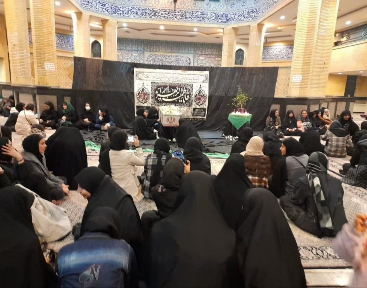 گزارش تصویری مراسم عزاداری سالروز شهادت حضرت فاطمه زهرا (س) در دانشگاه اروميه  متبرک به پيكر شهيد تازه تفحص شده