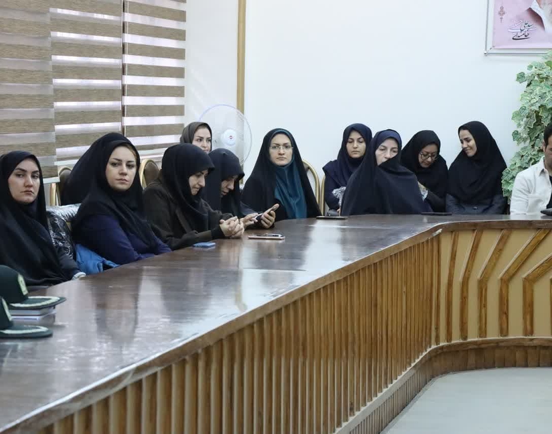 گزارش برگزاری نشست بررسی تحولات اجتماعی با تأکید بر جنگ شناختی-جنگ ترکیبی با حضور فرمانده انتظامی استان آذربایجان غربی سردار دکتر رحیم جهانبخش در تاریخ ۲۷ آذرماه ۱۴۰۲