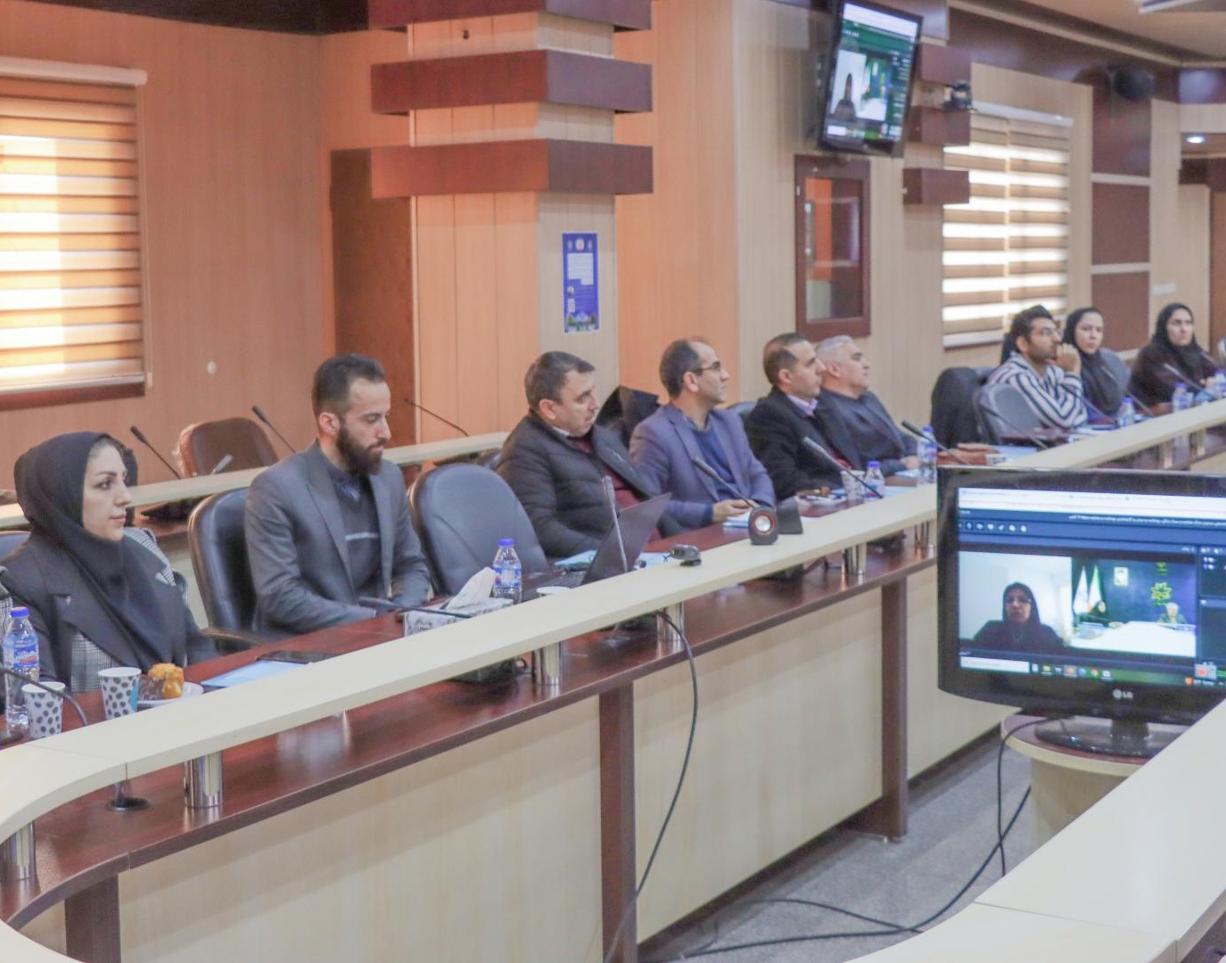 گزارش برگزاری اولین نشست هم‌اندیشی مدیران مراکز مشاوره و سبک زندگی، بهداشت و درمان و کارشناسان منطقه سه کشور در دانشگاه ارومیه 