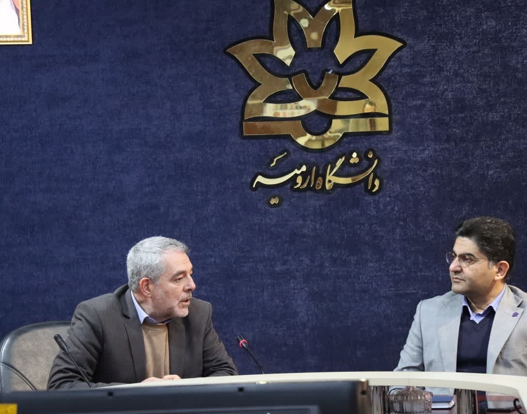 برگزاری جلسه‌ بین دبیران و نمایندگان انجمن‌های علمی‌دانشجویی با هیئت‌رئیسۀ دانشگاه ارومیه