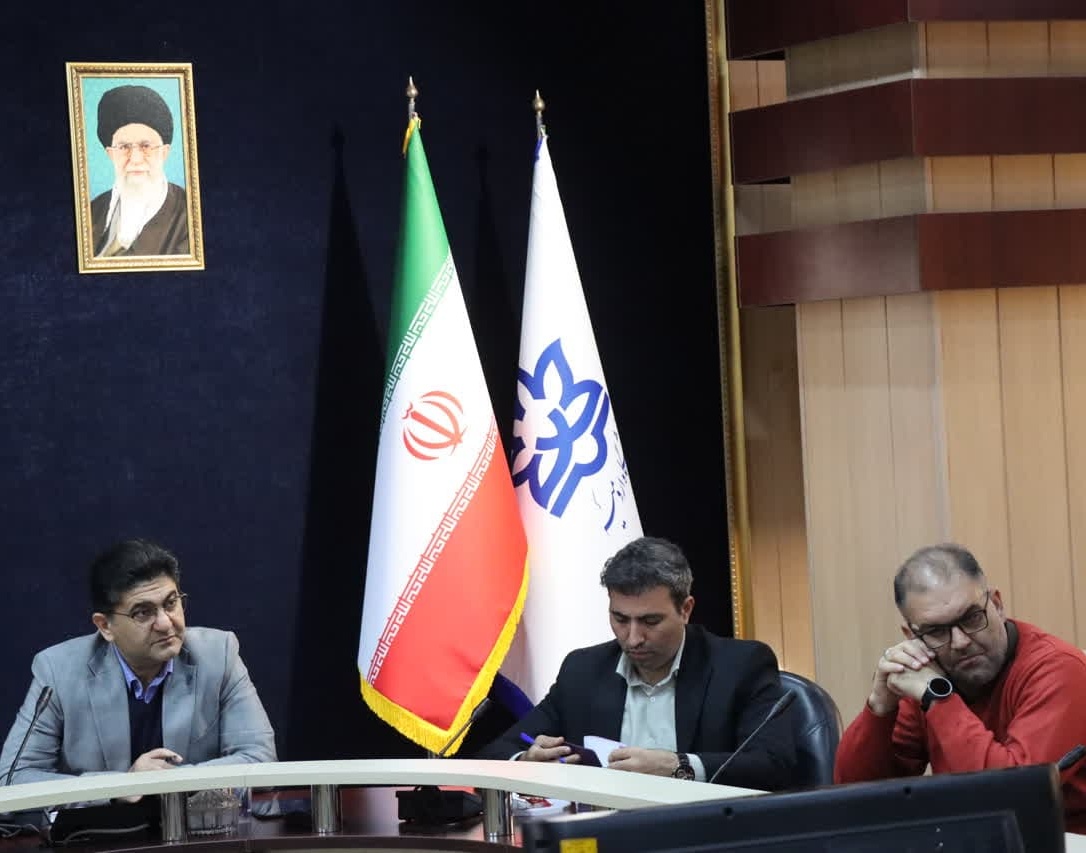 برگزاری جلسه‌ بین دبیران و نمایندگان انجمن‌های علمی‌دانشجویی با هیئت‌رئیسۀ دانشگاه ارومیه