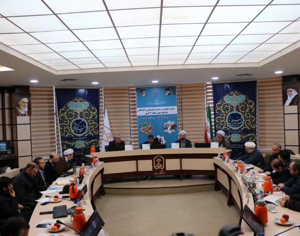 دکتر محمد حسن جوادی معاون فرهنگی و دانشجویی دانشگاه ارومیه:  یأس و نا امیدی را از عوامل کنشگران فرهنگی رفع کنیم