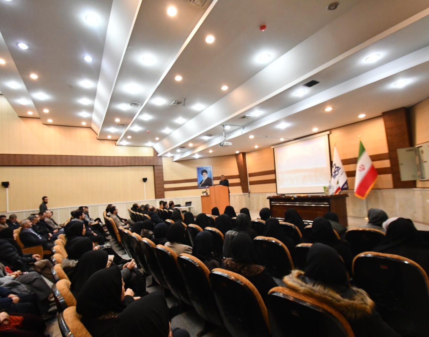 تجلیل از کارکنان حوزه مدیریت امور دانشجویی دانشگاه ارومیه