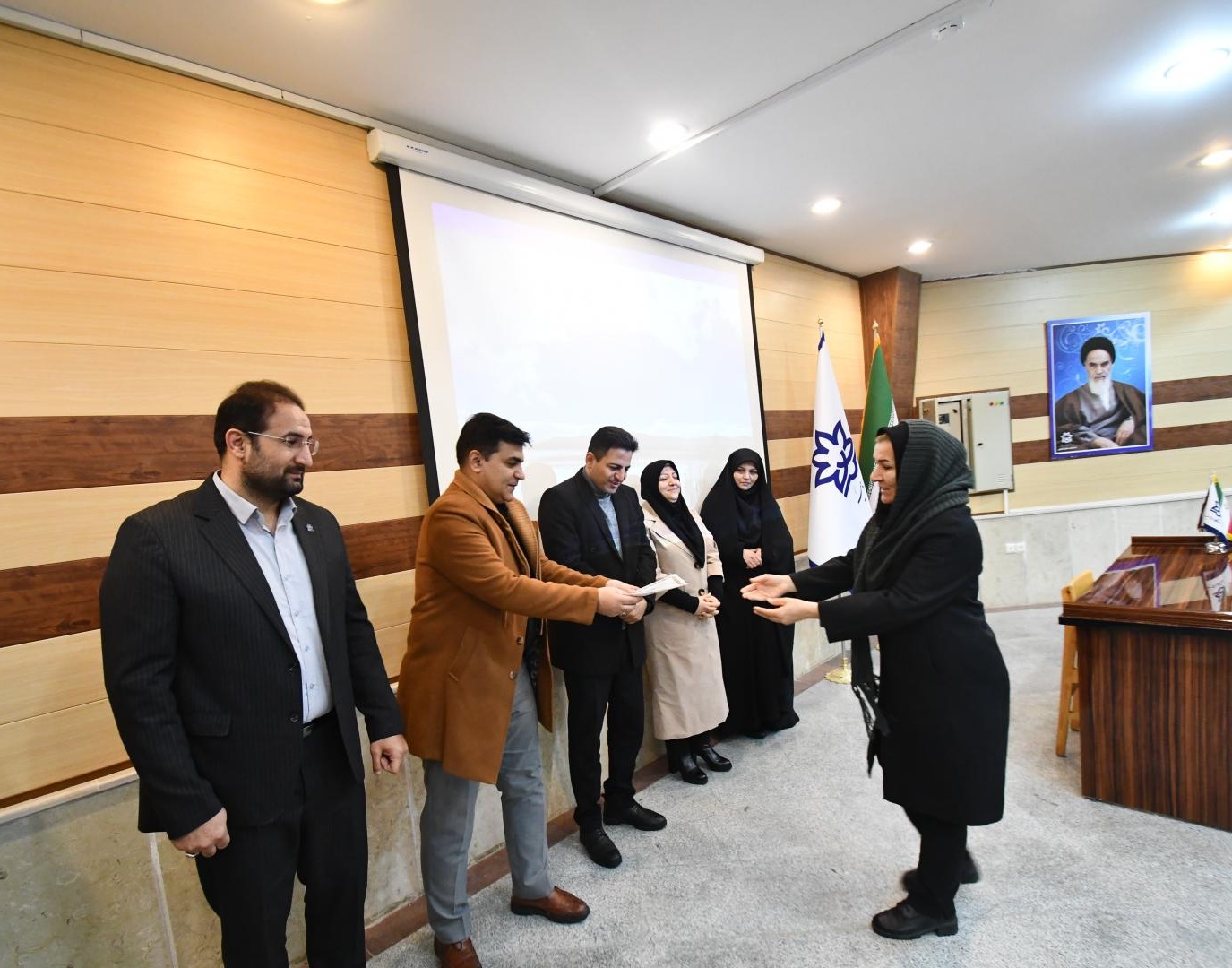 تجلیل از کارکنان حوزه مدیریت امور دانشجویی دانشگاه ارومیه