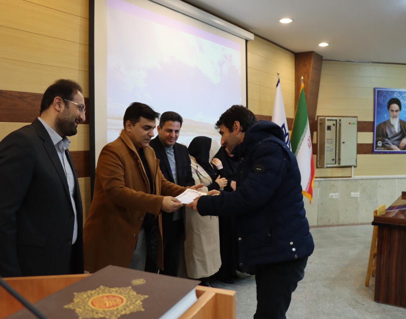تجلیل از کارکنان حوزه مدیریت امور دانشجویی دانشگاه ارومیه