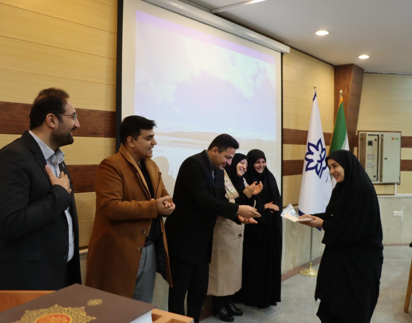 تجلیل از کارکنان حوزه مدیریت امور دانشجویی دانشگاه ارومیه