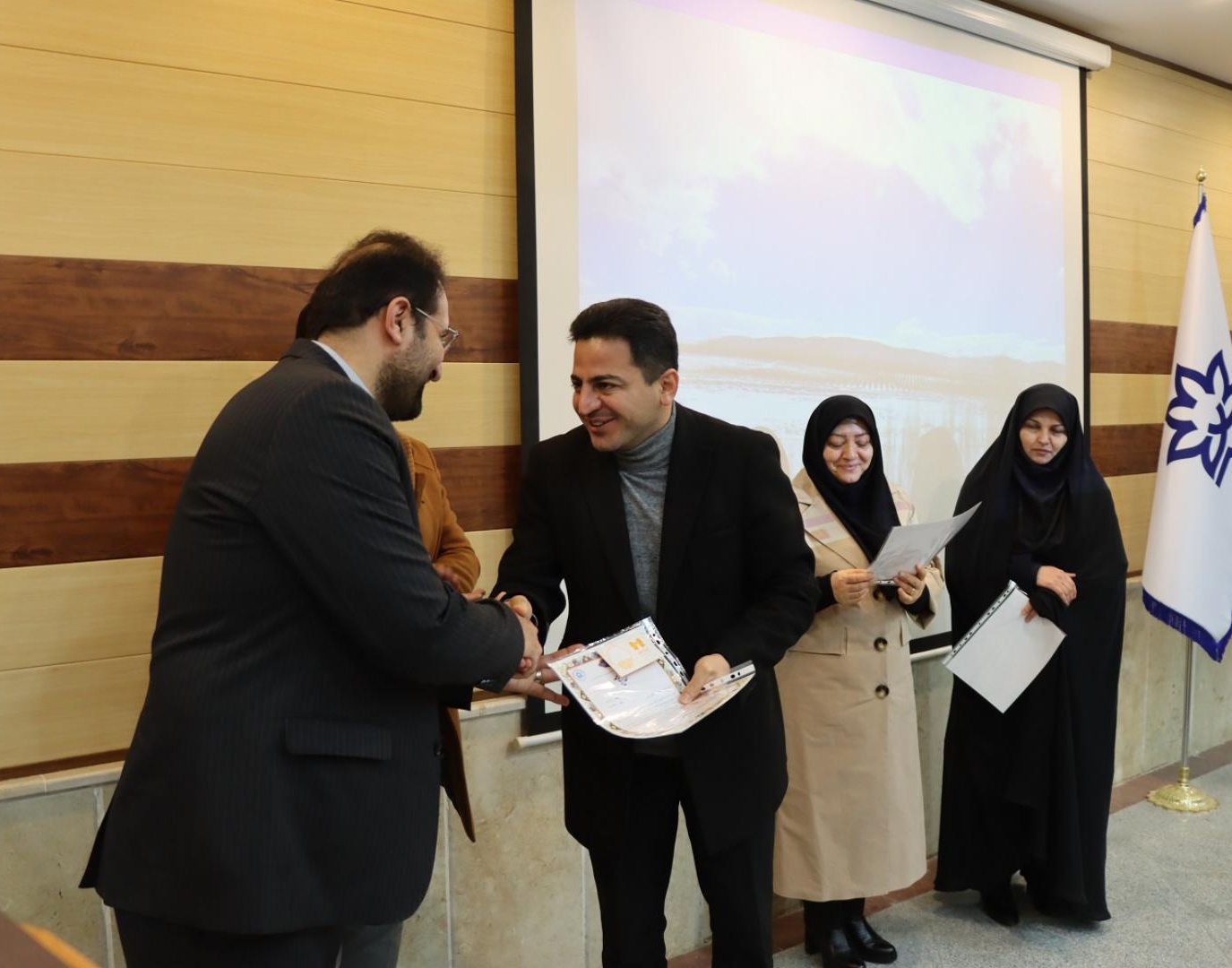 تجلیل از کارکنان حوزه مدیریت امور دانشجویی دانشگاه ارومیه