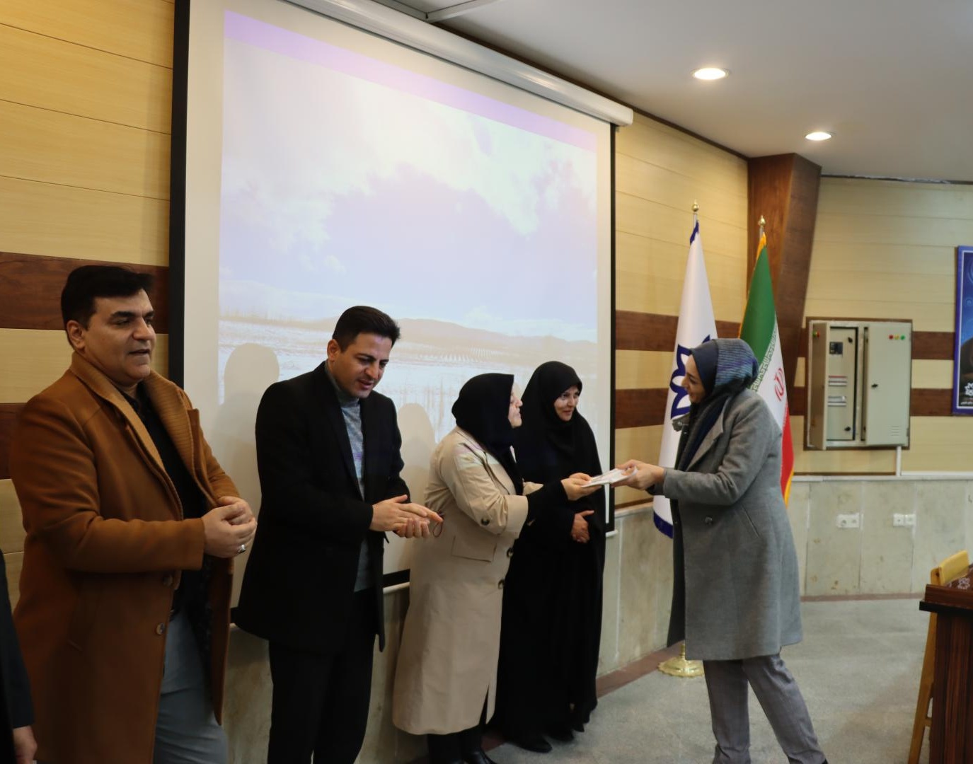 تجلیل از کارکنان حوزه مدیریت امور دانشجویی دانشگاه ارومیه