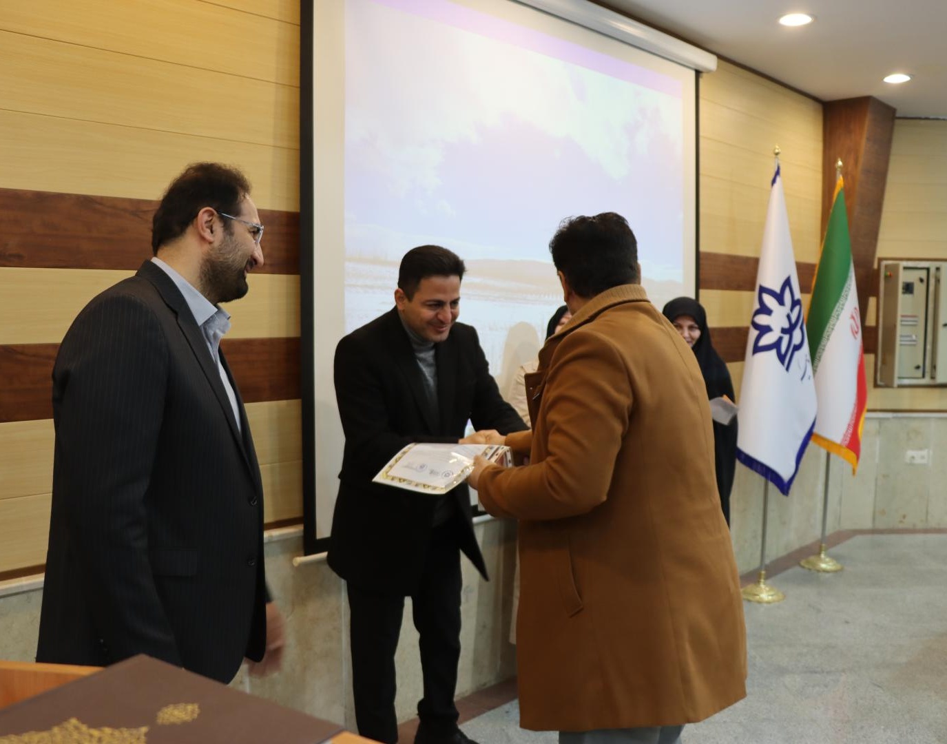 تجلیل از کارکنان حوزه مدیریت امور دانشجویی دانشگاه ارومیه