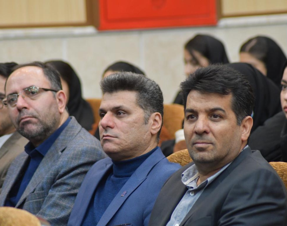 همزمان با مراسم گرامیداشت شهدای دانشگاه؛ کاشت 290 نهال به یاد 29 شهید دانشگاه ارومیه