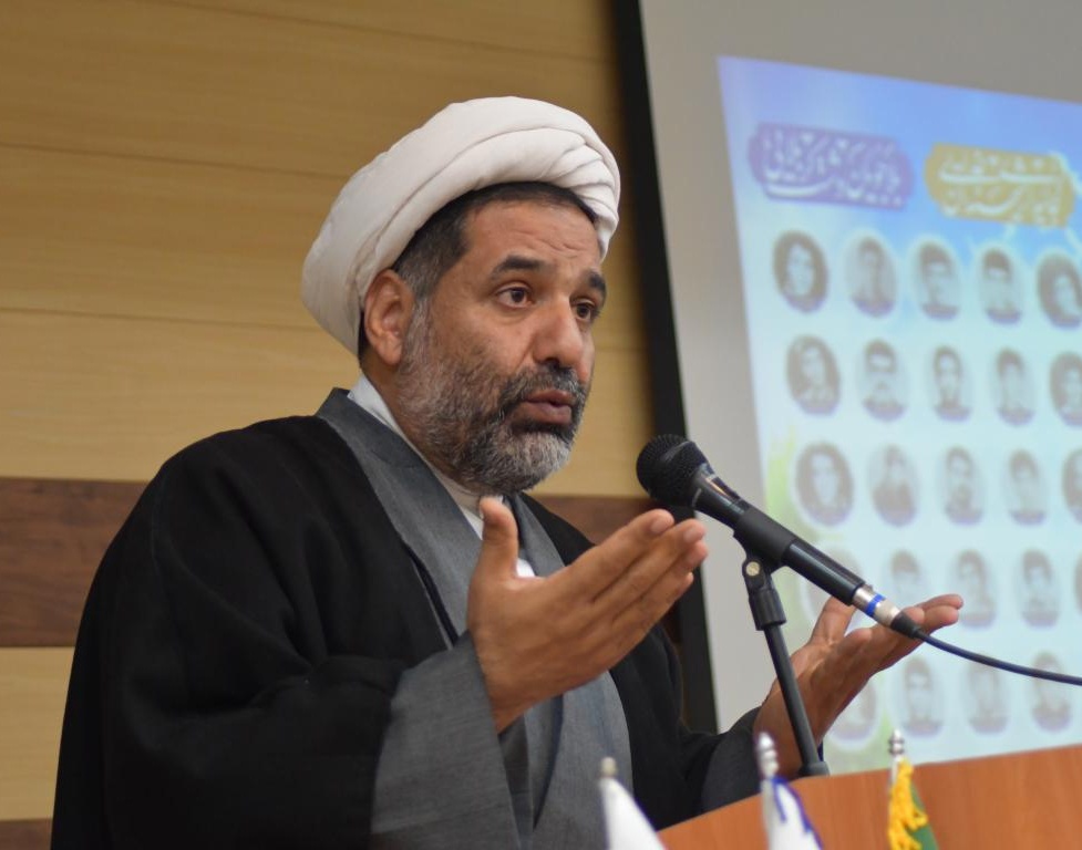 همزمان با مراسم گرامیداشت شهدای دانشگاه؛ کاشت 290 نهال به یاد 29 شهید دانشگاه ارومیه