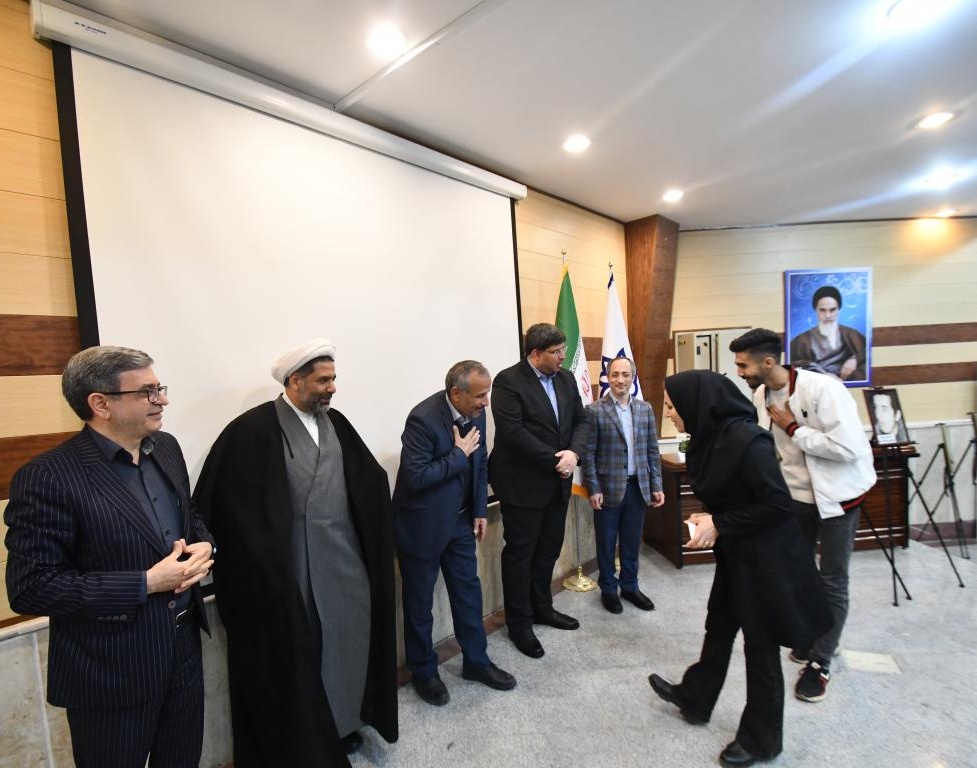 همزمان با مراسم گرامیداشت شهدای دانشگاه؛ کاشت 290 نهال به یاد 29 شهید دانشگاه ارومیه