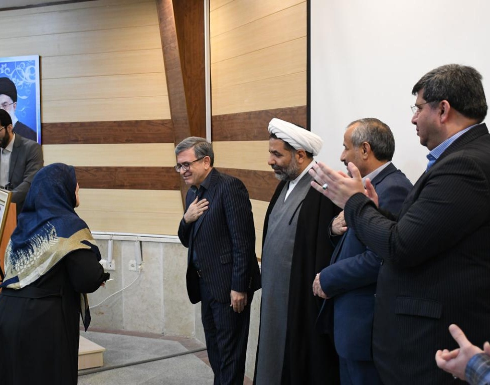 همزمان با مراسم گرامیداشت شهدای دانشگاه؛ کاشت 290 نهال به یاد 29 شهید دانشگاه ارومیه