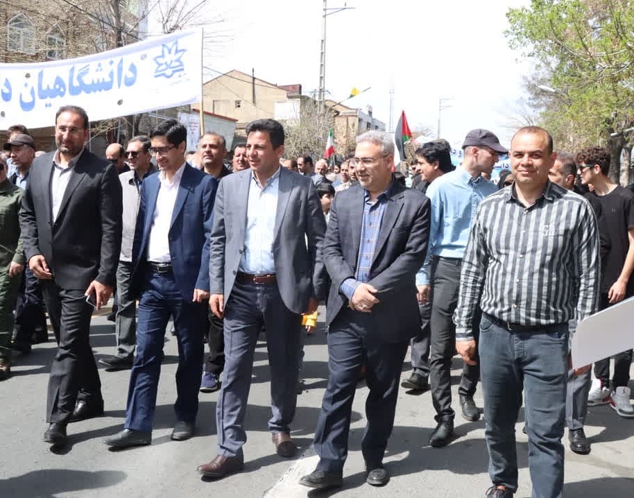 حضور پرشور دانشگاهیان دانشگاه ارومیه در راهپیمایی روز قدس