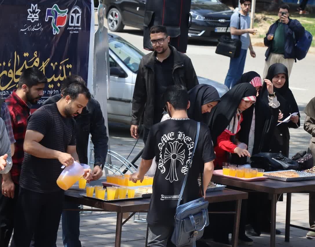 جشن دانشگاهیان دانشگاه ارومیه در پی حملات موشکی جمهوری اسلامی ایران توسط سپاه پاسداران انقلاب اسلامی + کلیپ
