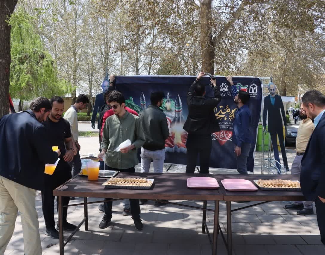 جشن دانشگاهیان دانشگاه ارومیه در پی حملات موشکی جمهوری اسلامی ایران توسط سپاه پاسداران انقلاب اسلامی + کلیپ