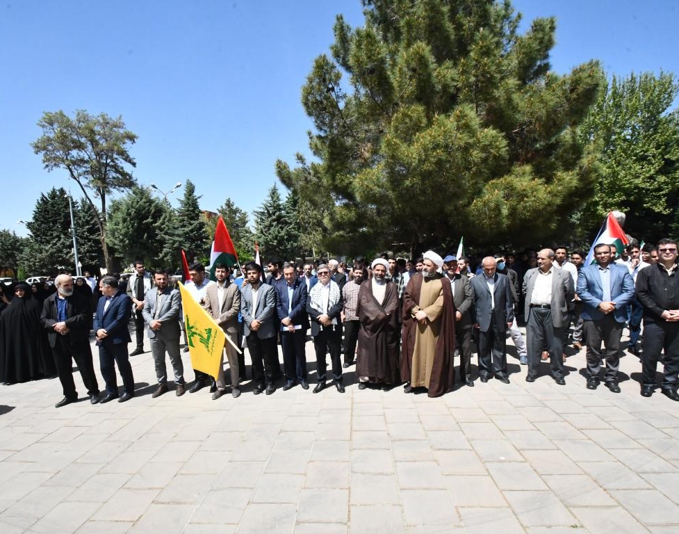 تجمع دانشگاهیان دانشگاه ارومیه در حمایت از دانشگاهیان معترض آمریکا و اروپا نسبت به نسل کشی و جنایات رژیم صهیونیستی (+فیلم)