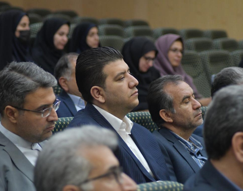 نشست هم اندیشی استادان دانشگاه ارومیه با موضوع گرامیداشت مقام استاد