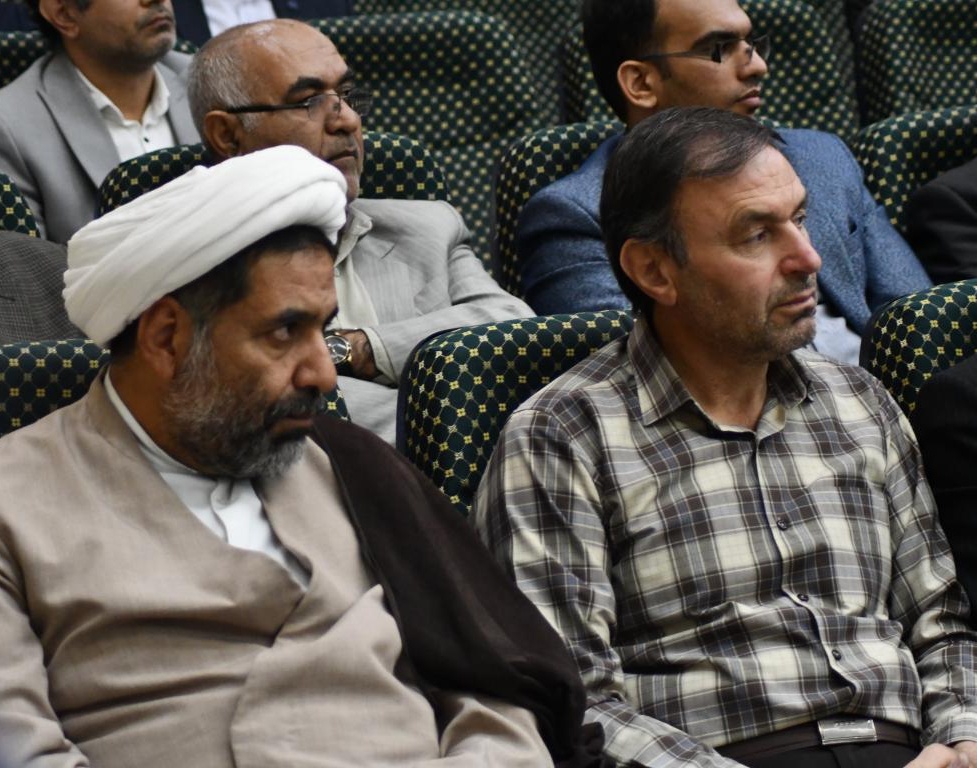 نشست هم اندیشی استادان دانشگاه ارومیه با موضوع گرامیداشت مقام استاد
